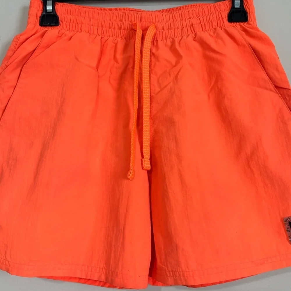 Nike men’s essential
